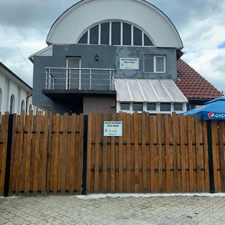 Master Adventure Guest House Vadu Crisului Eksteriør billede